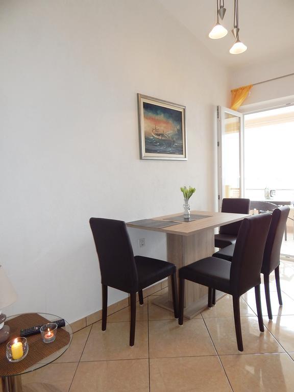 Apartments Nedjeljka Razanj Room photo